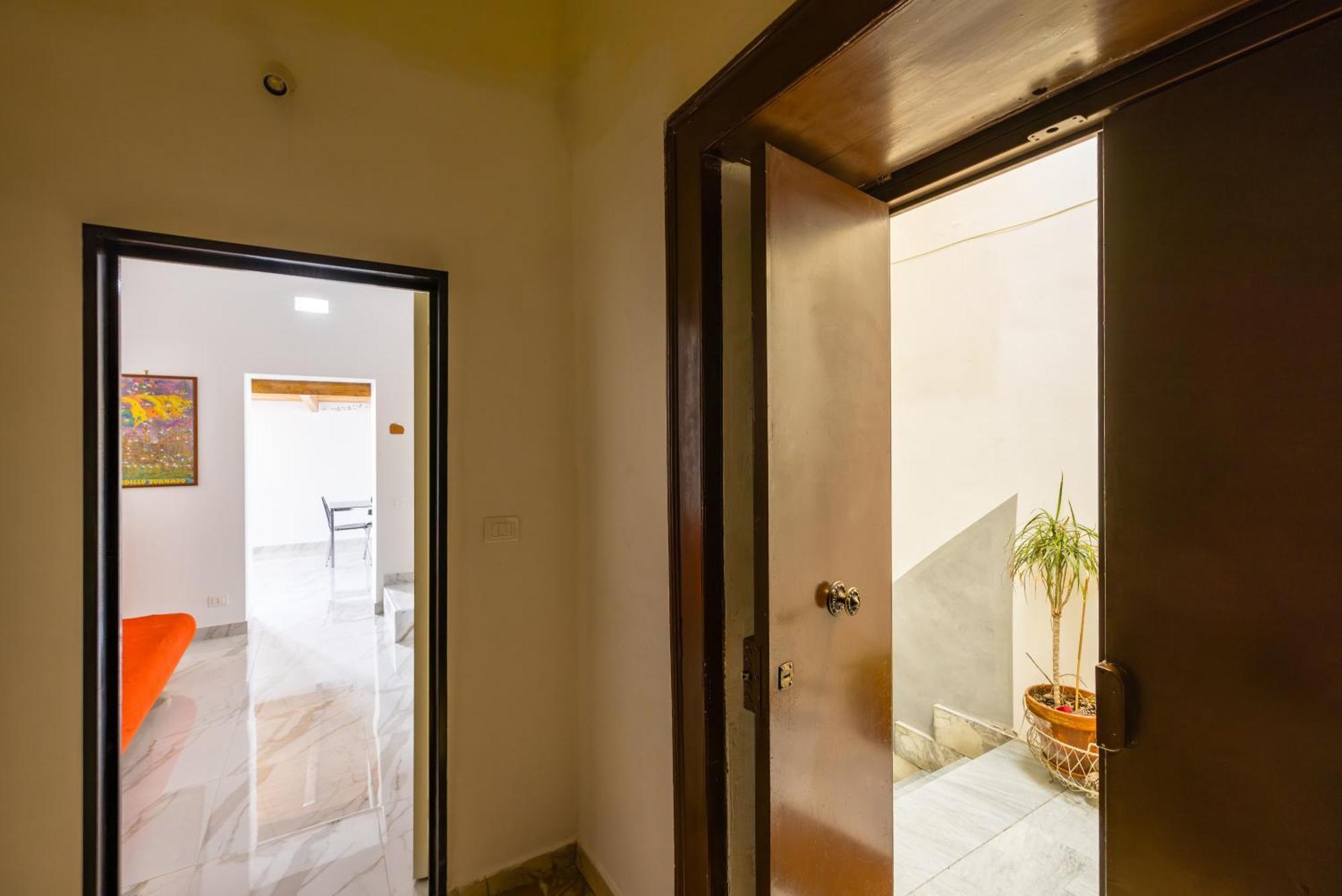 Apartament Carrozzieri Nest At Historical Center Neapol Zewnętrze zdjęcie