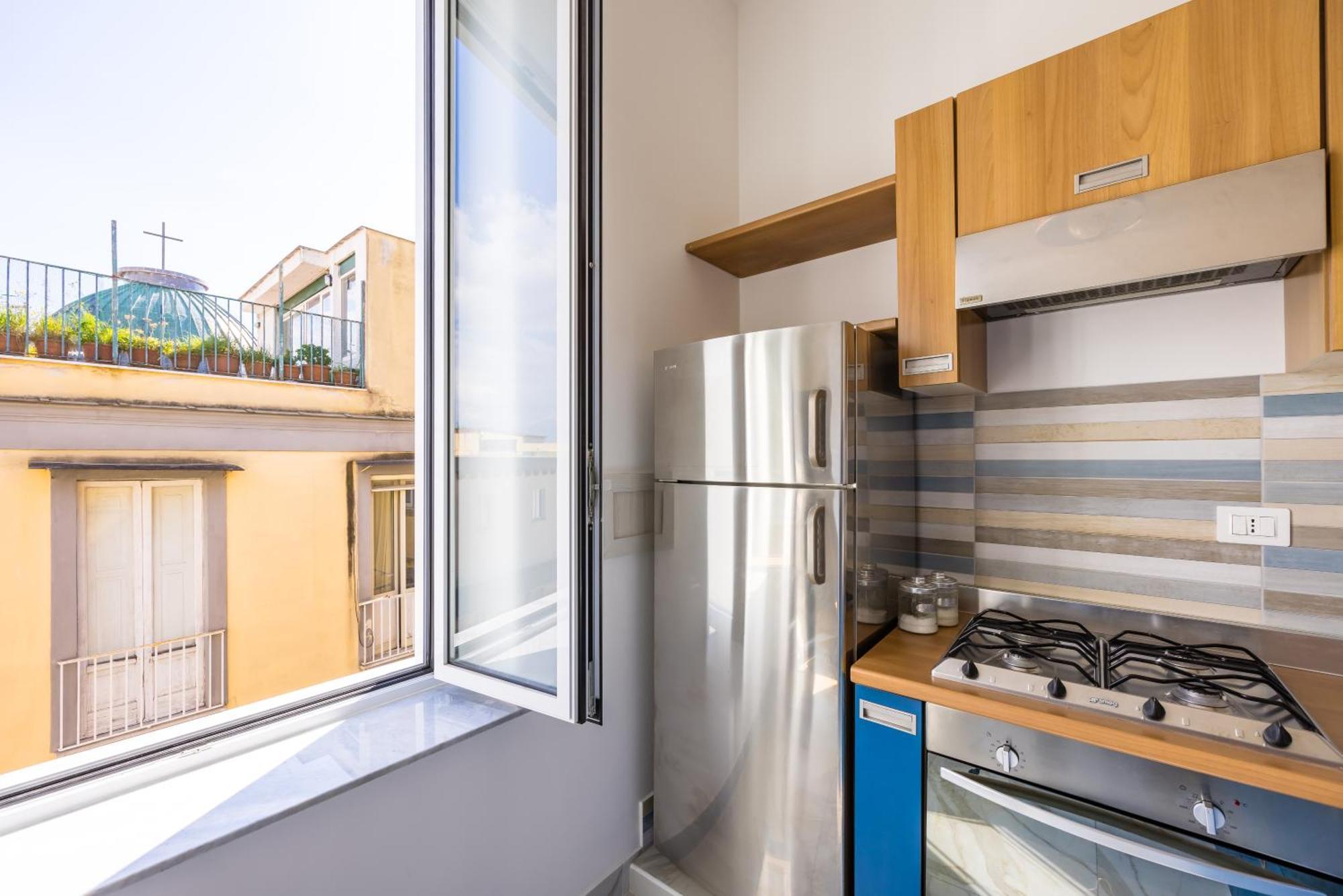 Apartament Carrozzieri Nest At Historical Center Neapol Zewnętrze zdjęcie
